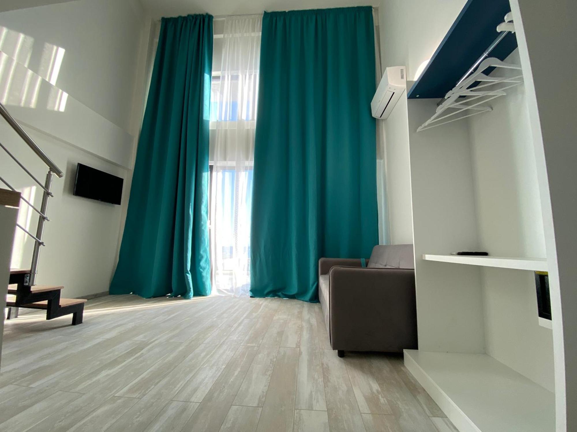 Opalium Beach Front Suites Потос Екстер'єр фото